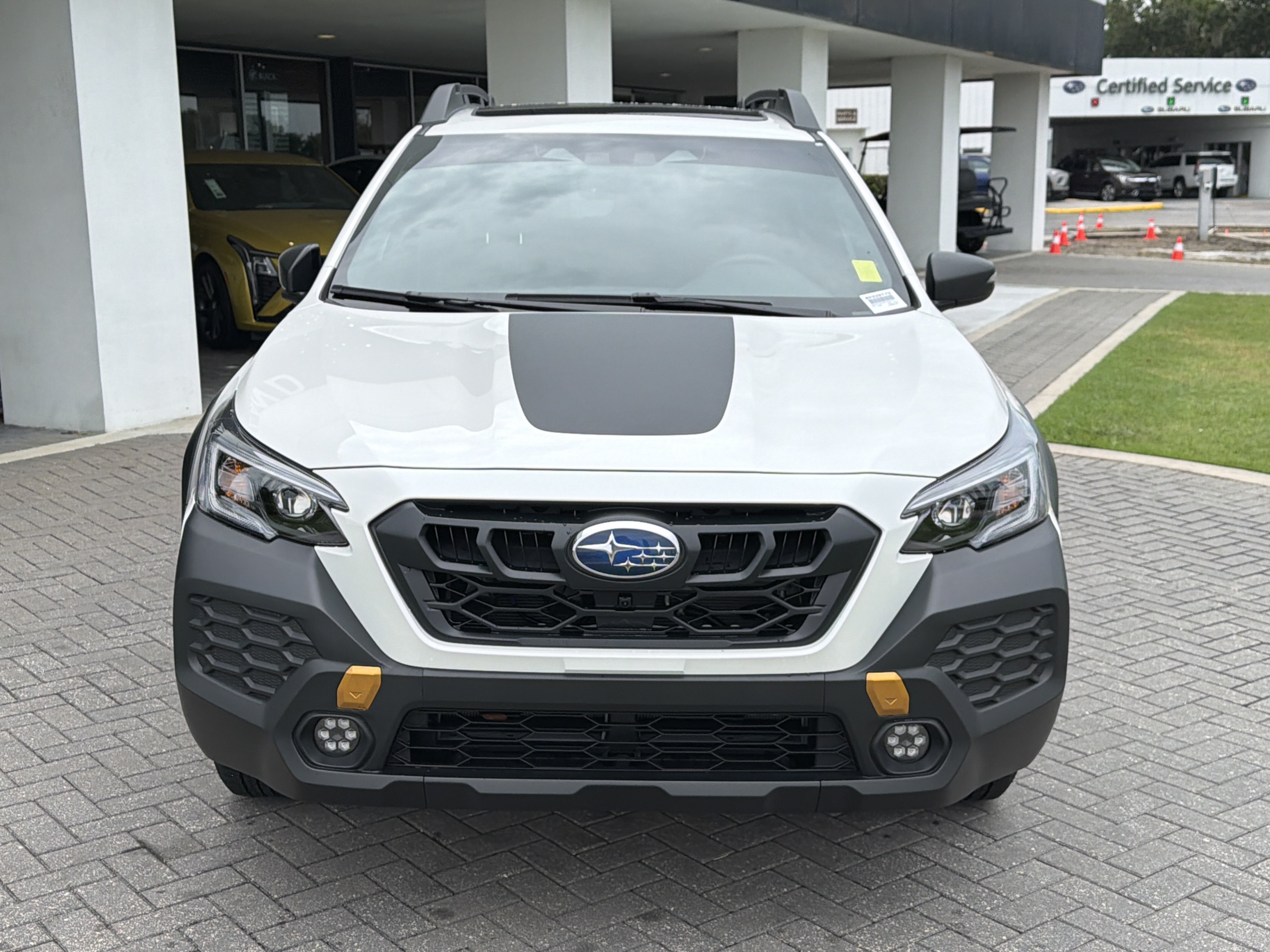Certified Used 2025 Crystal White Pearl Subaru Wilderness image 9