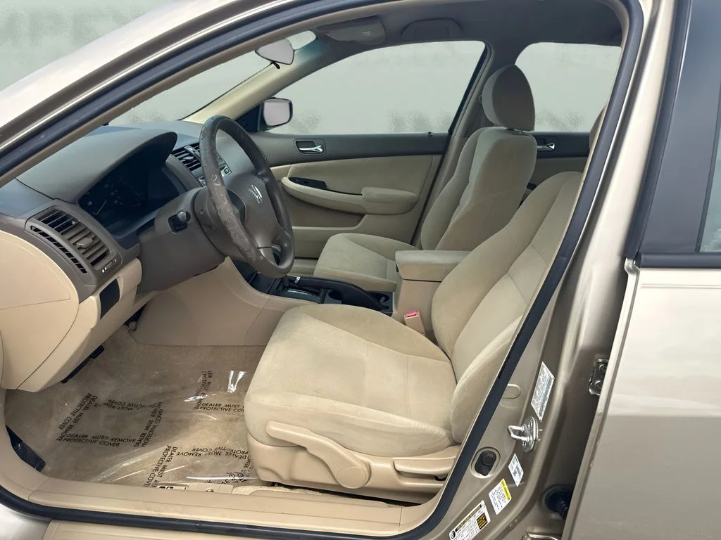 Used 2006 Gold Honda Value Package image 5