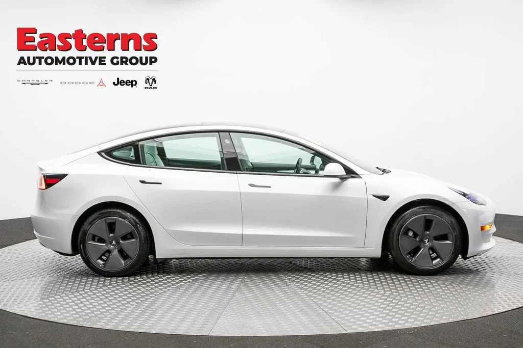 Used 2023 White Tesla Base image 4