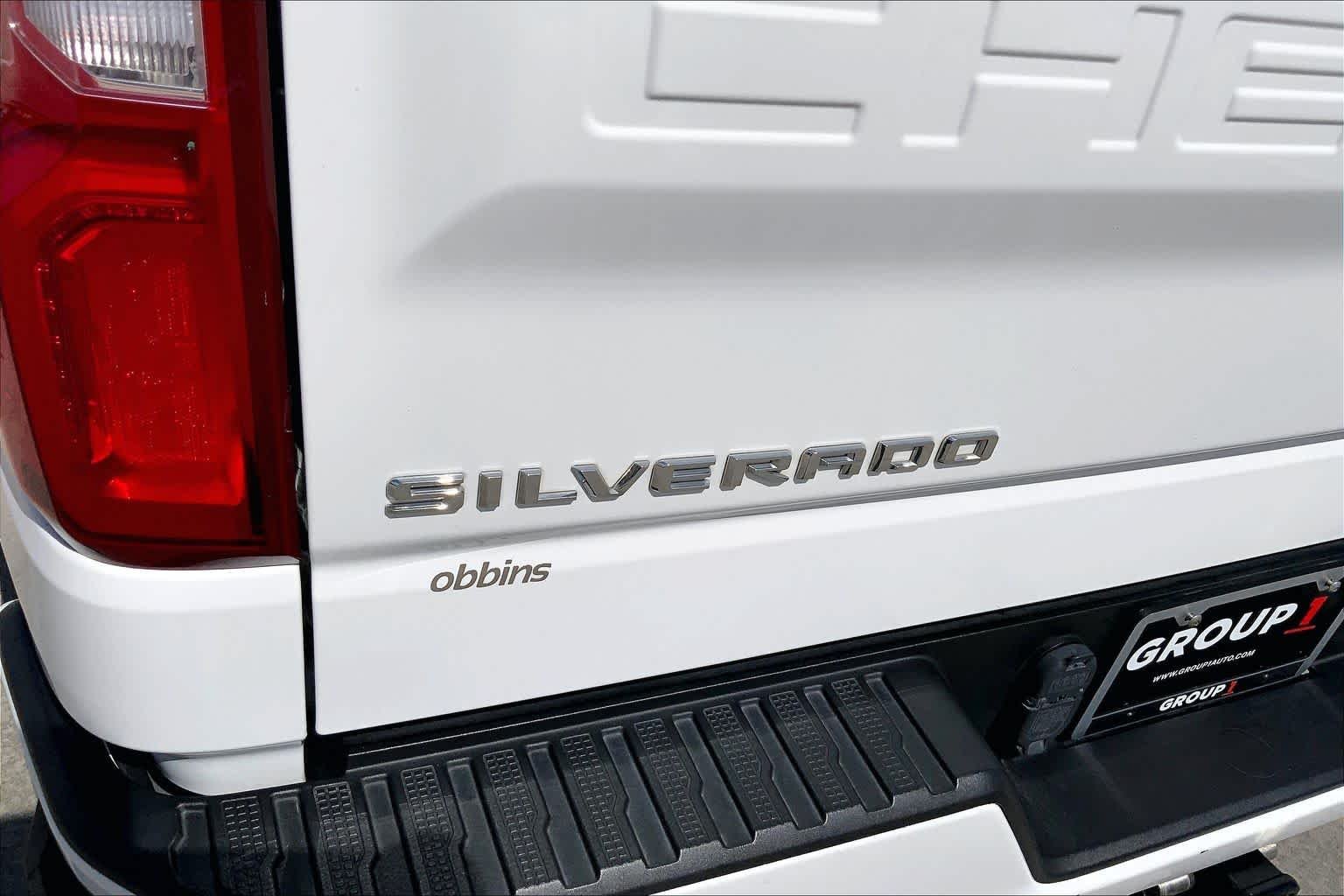 Used 2022 Summit White Chevrolet RST image 30