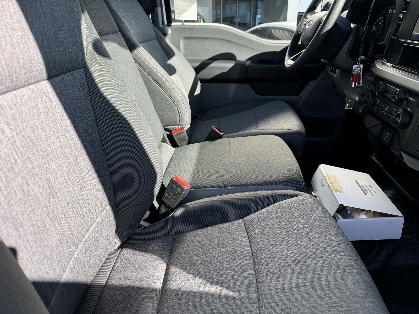 New 2024 Oxford White Ford F-550® XL image 6
