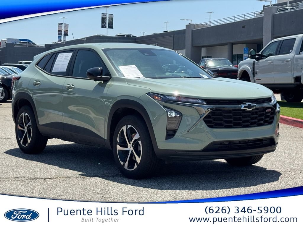 2024 Chevrolet Trax 1RS's photo