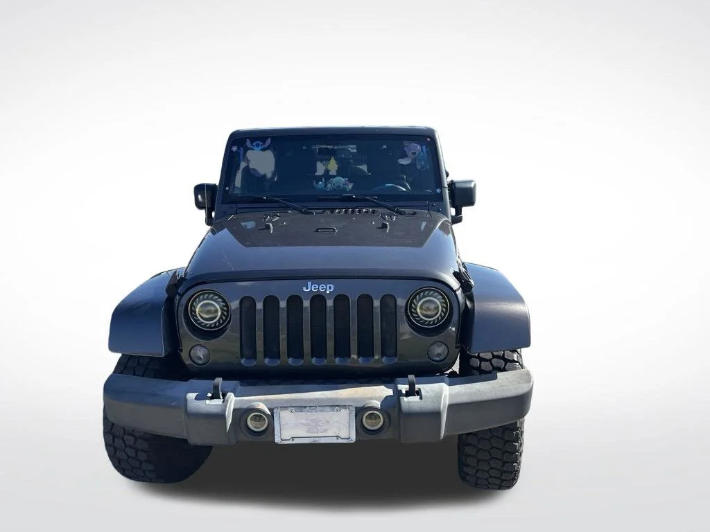Used 2017 Gray Jeep Unlimited Rubicon image 2