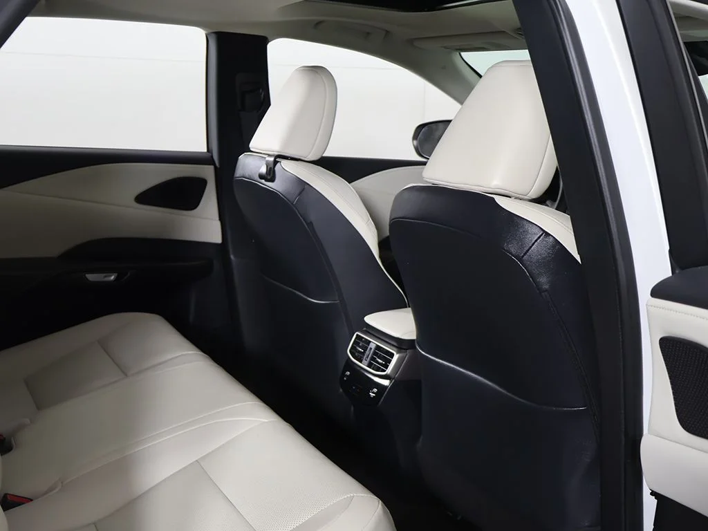 Used 2023 White Lexus 350h Premium image 29