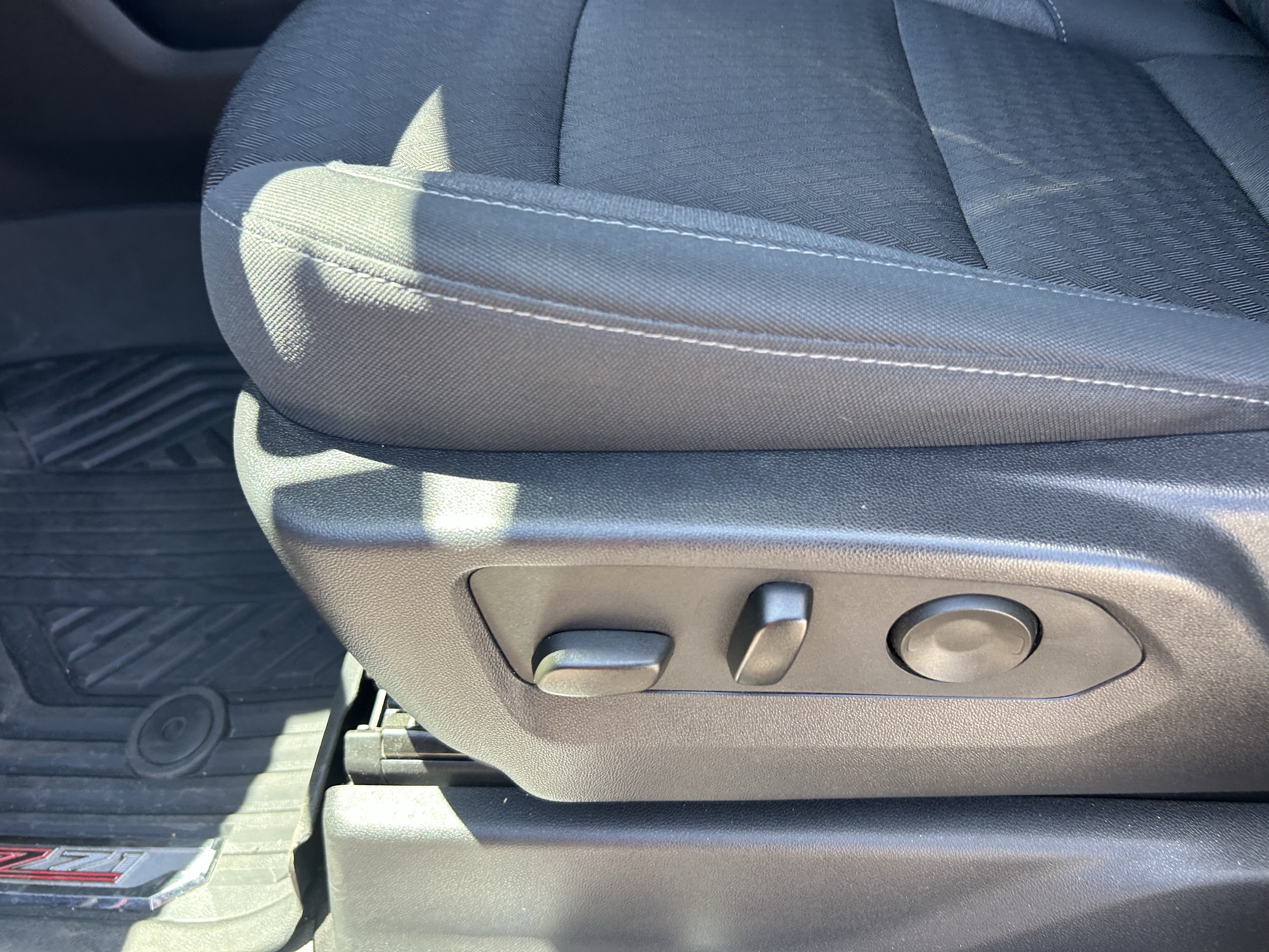 2024 Chevrolet Silverado 1500 LT Trail Boss - Photo 11
