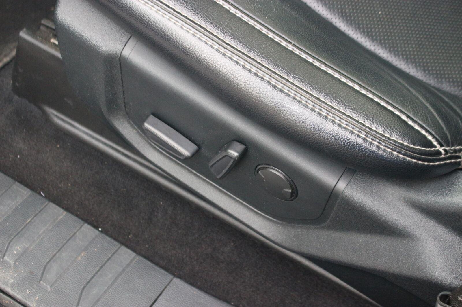 Used 2020 Black Ford XL image 18