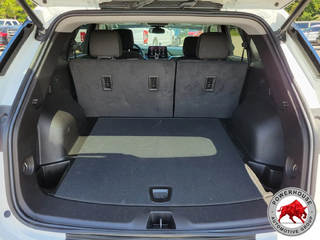 Used 2024 White Chevrolet LT image 14