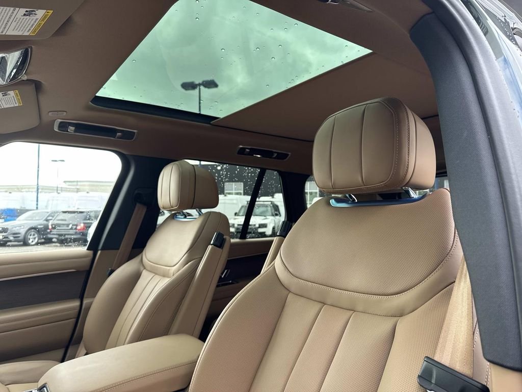 2025 Land Rover Range Rover SE - Photo 19