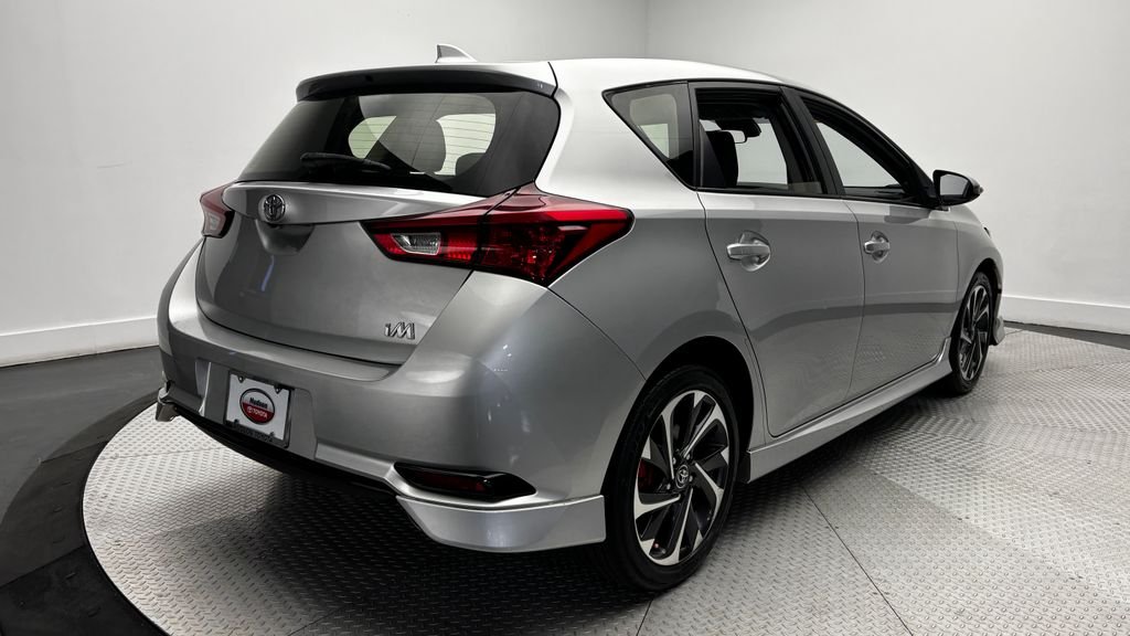 Used 2017 Silver Toyota Base image 25