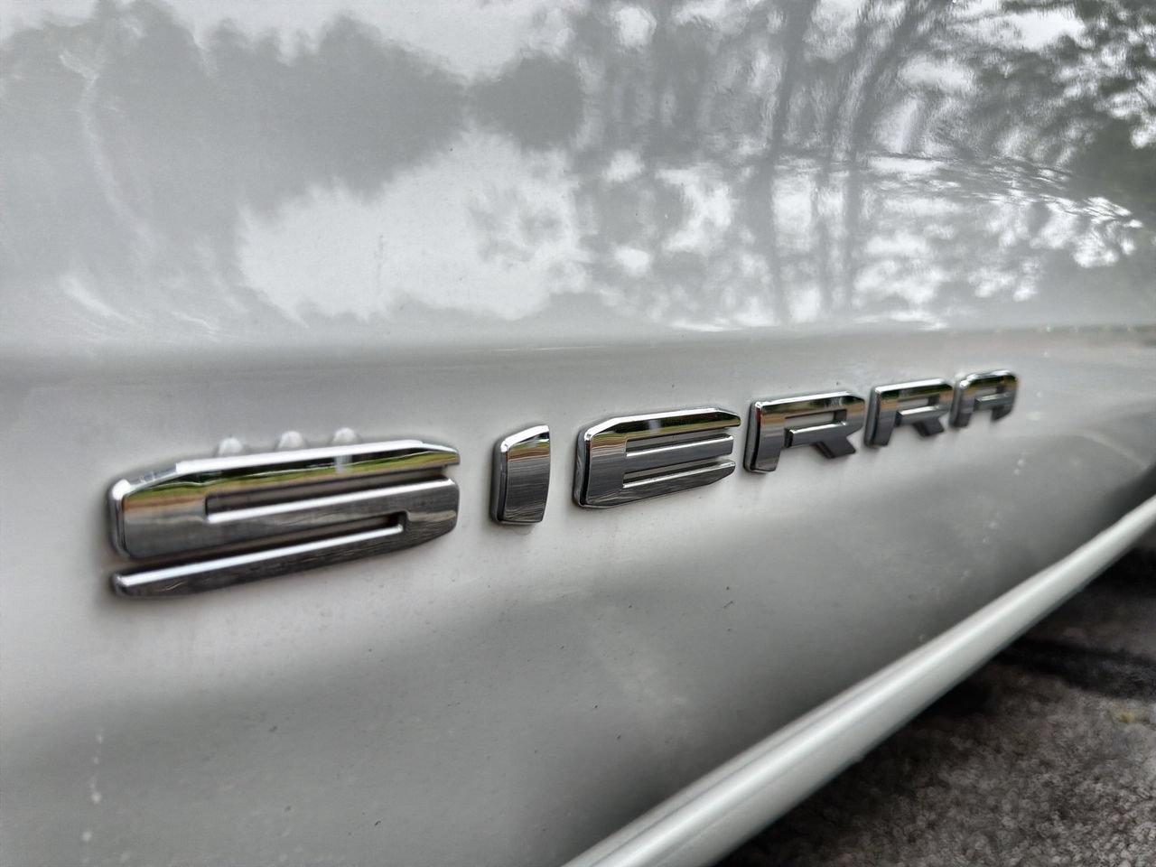 Used 2023 SUMMIT WHITE GMC Pro image 27