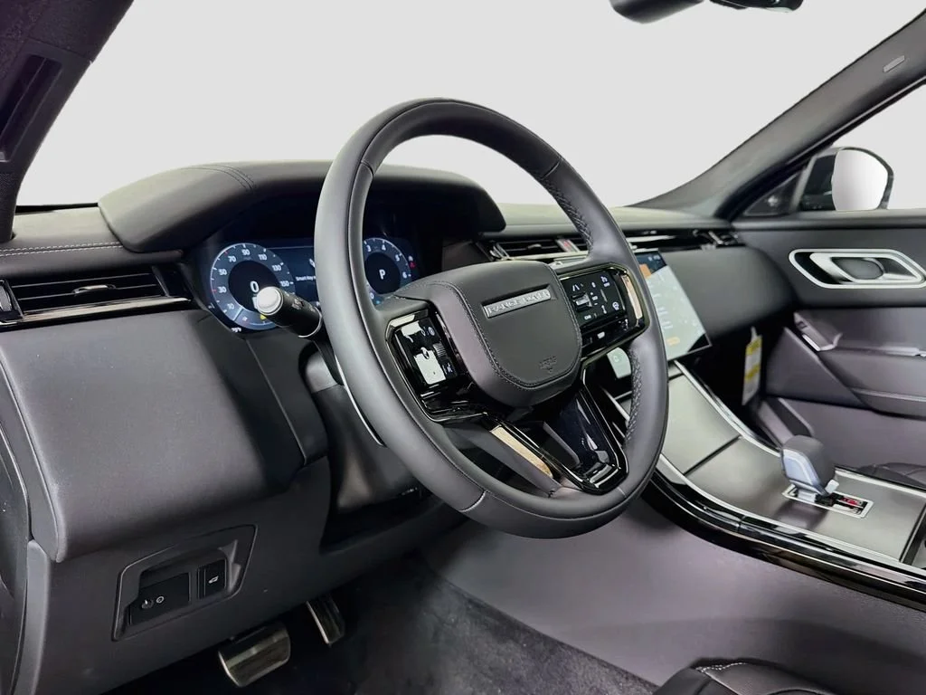 New 2026 Santorini Black LAND ROVER  image 9