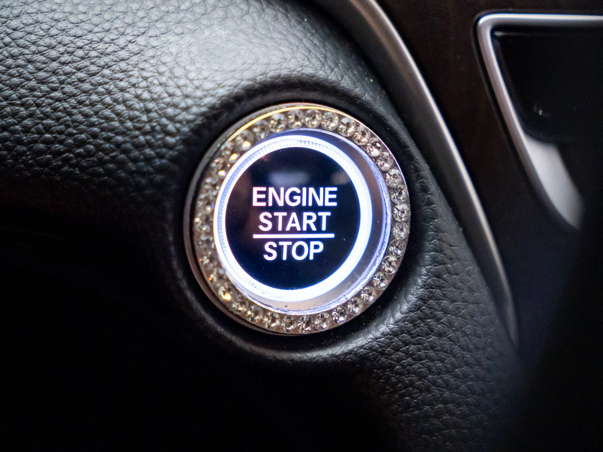 Used 2018  Honda EX image 18