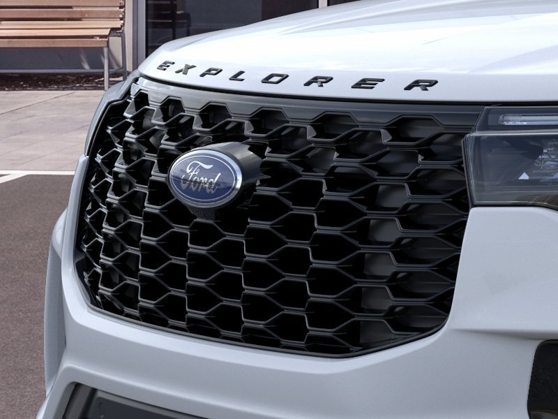 New 2026 Space White Metallic Ford ST-Line image 17