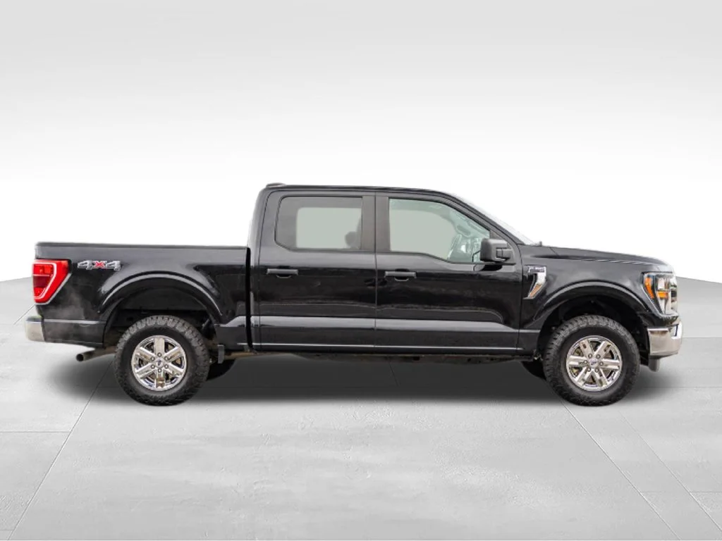 Used 2023 Black Ford XLT image 6