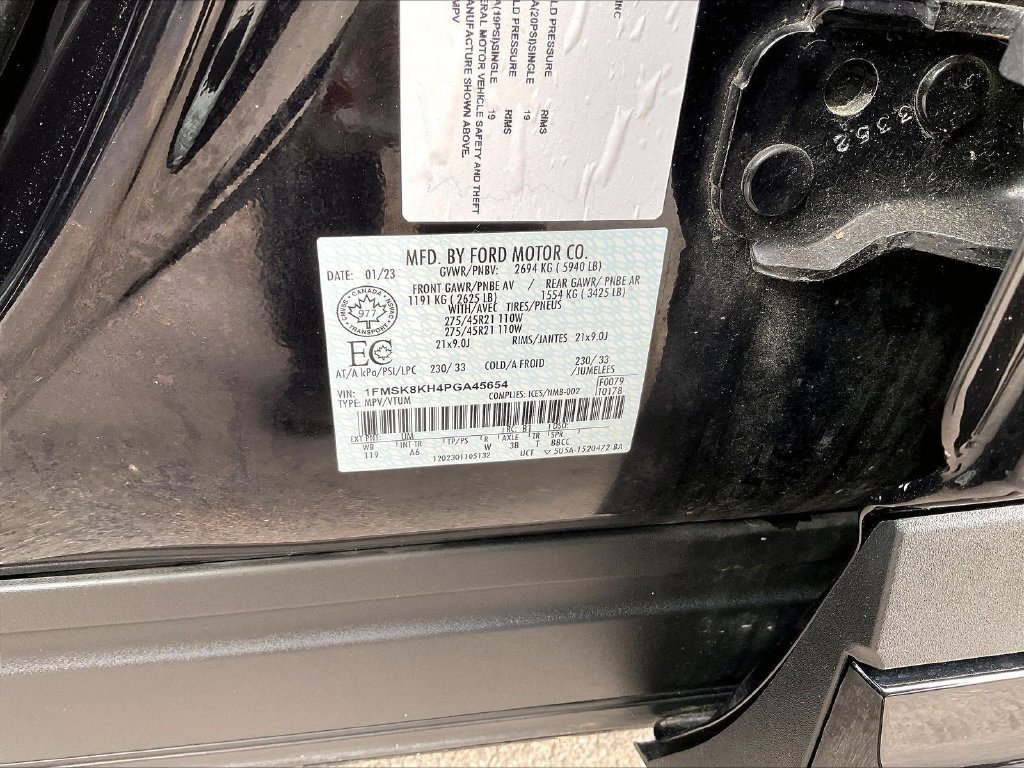 Used 2023 Black Ford XL image 34