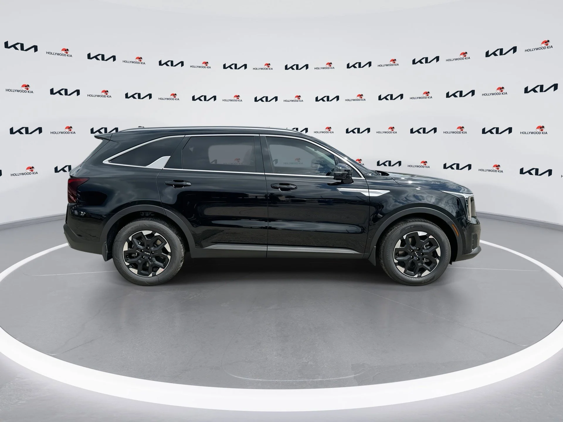 New 2026 Ebony Black Kia S image 9