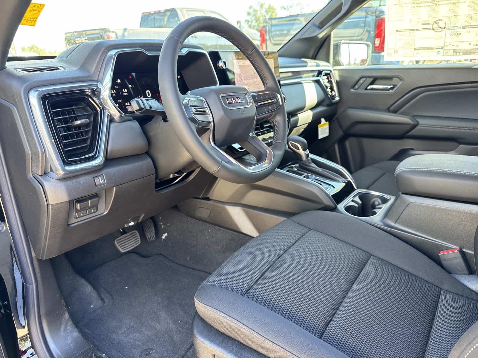 2026 GMC Canyon Elevation - Photo 10
