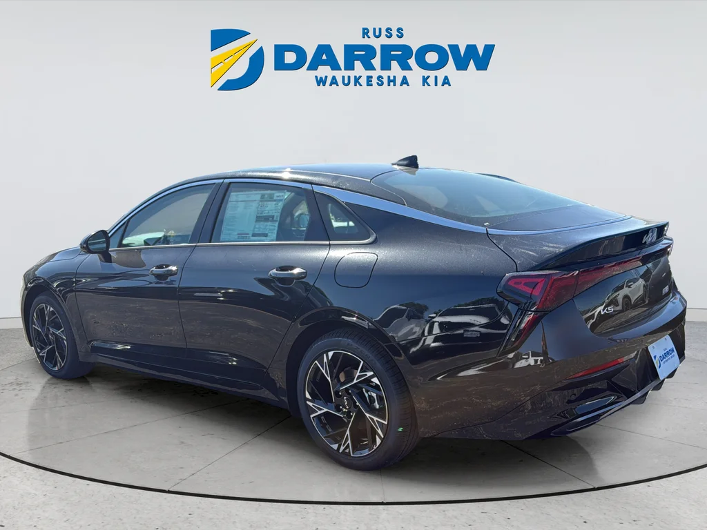 New 2026 Aurora Black Pearl Kia GT-Line image 3