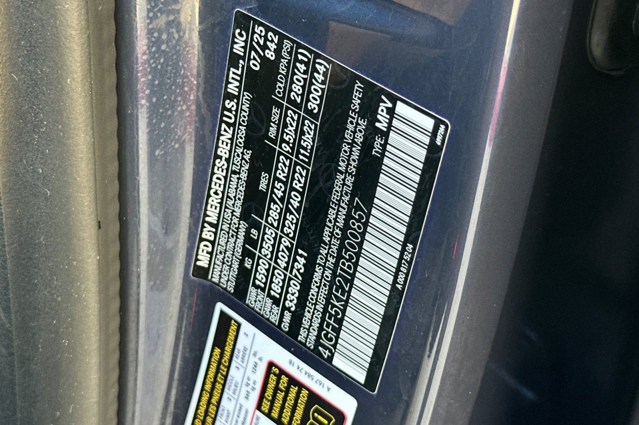 Used 2026 TWILIGHT BLUE METALL Mercedes-Benz GLS 450 image 29
