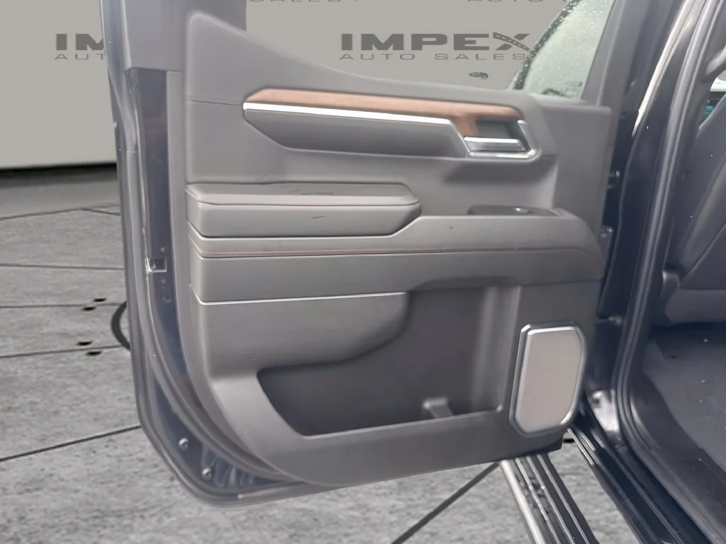 Used 2024 Black Chevrolet High Country image 28
