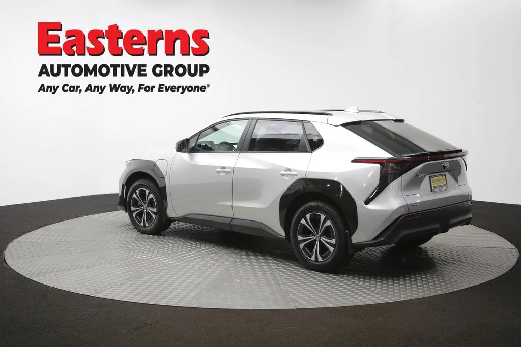 Used 2024 Silver Toyota XLE image 64