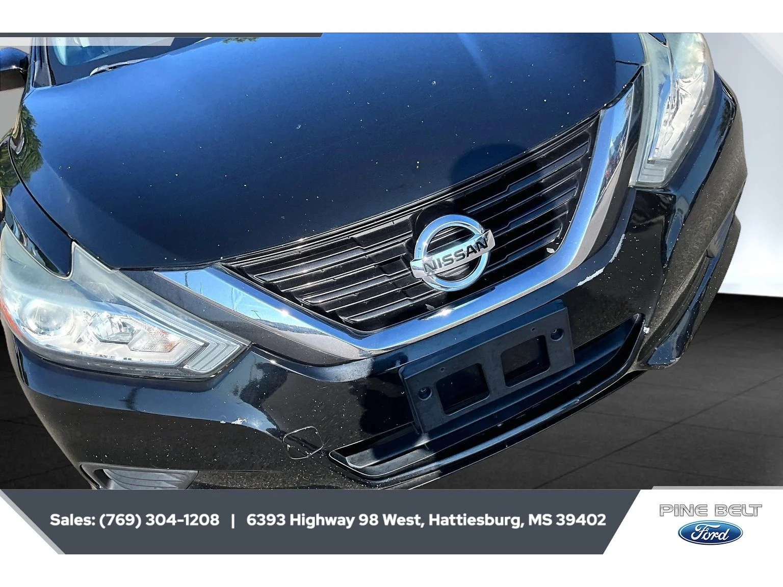 Used 2017 Super Black Nissan 2.5 S image 21