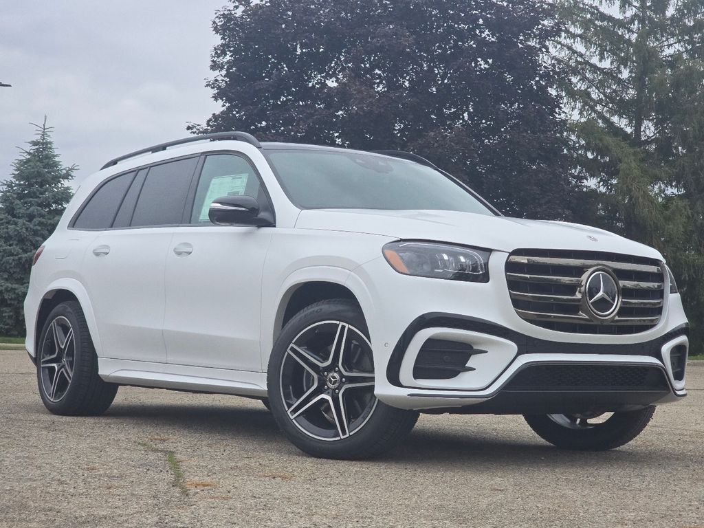 New 2026 MANUFAKTUR Moonlight White Magno Mercedes-Benz GLS 450 image 1
