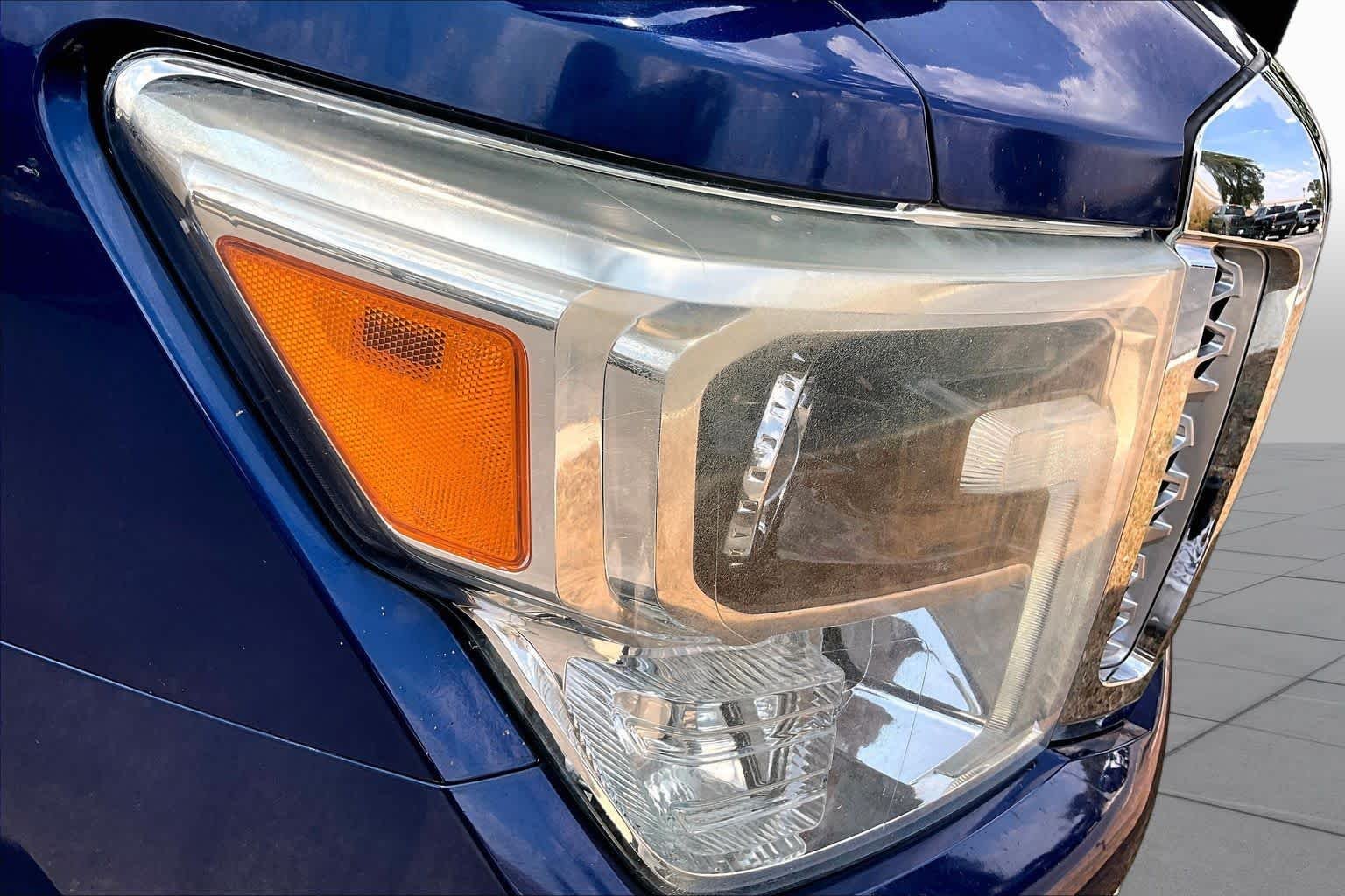 Used 2017 Deep Blue Pearl Nissan SL image 28