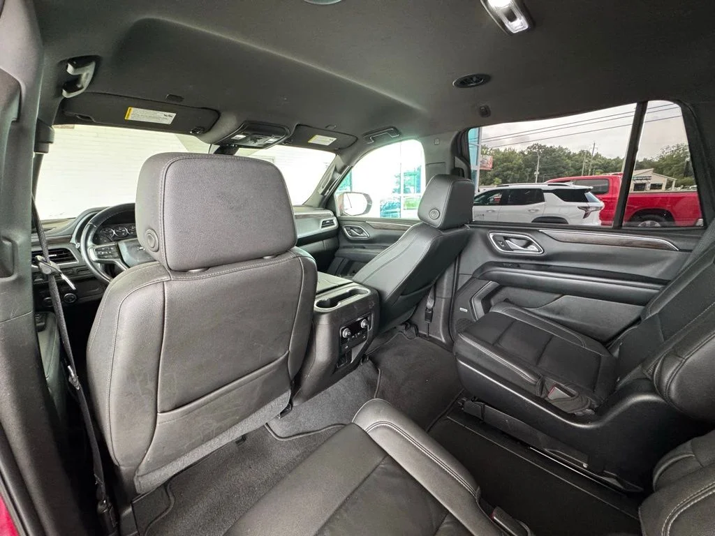 Used 2021 Red Chevrolet Z71 image 24