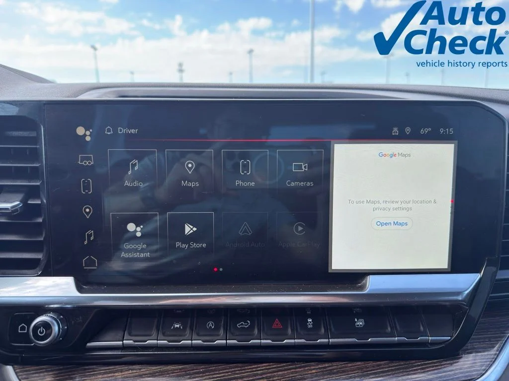 Used 2022 Blue GMC Elevation image 14