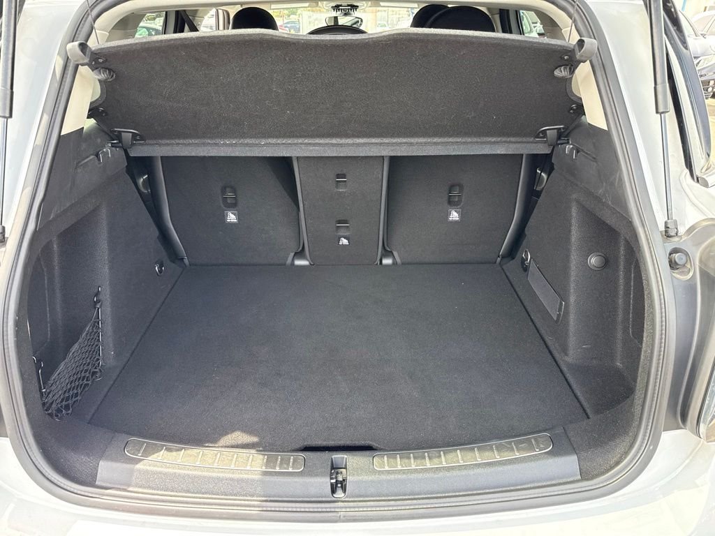 Used 2019 Light White MINI Classic image 7