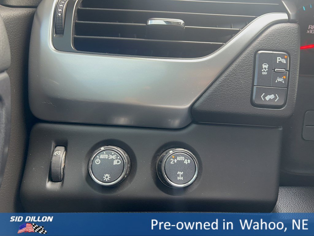 Used 2017 Black Chevrolet LT image 13