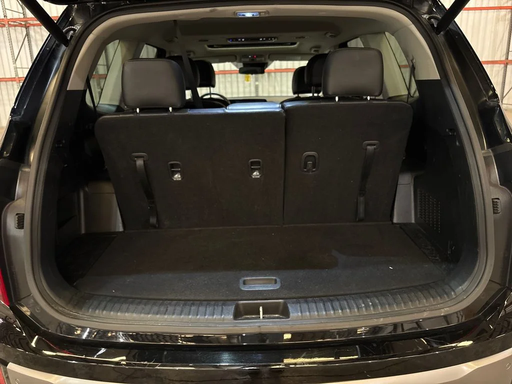 Used 2025 Black Kia S image 23