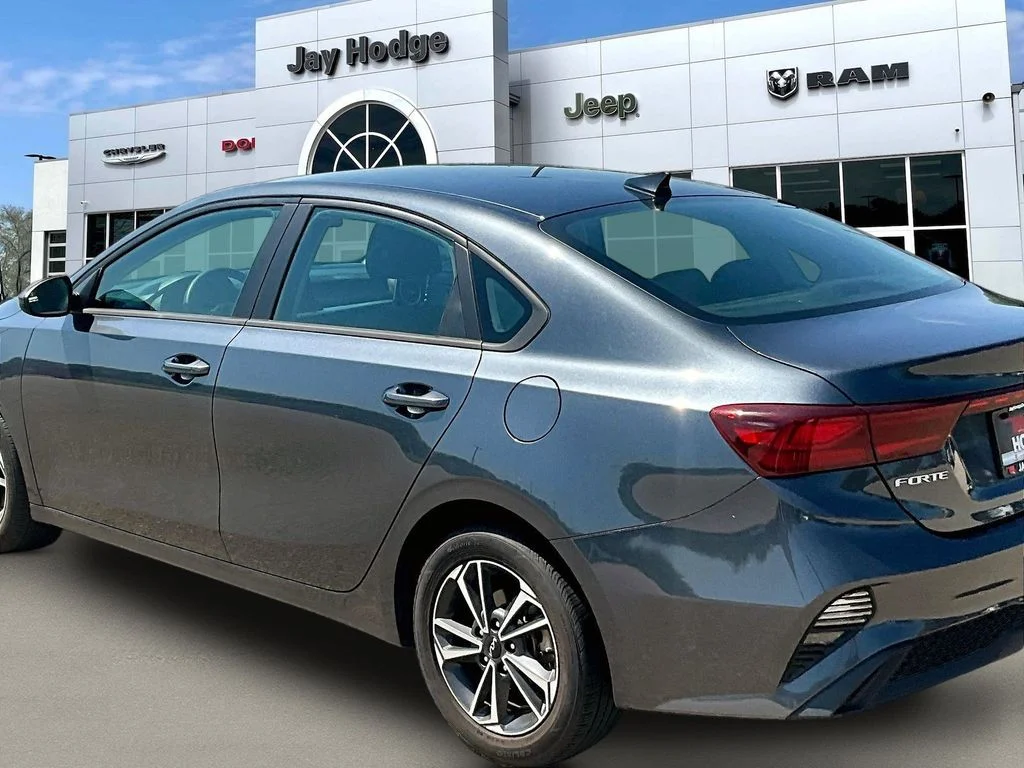 Used 2024 Gray Kia LXS image 5