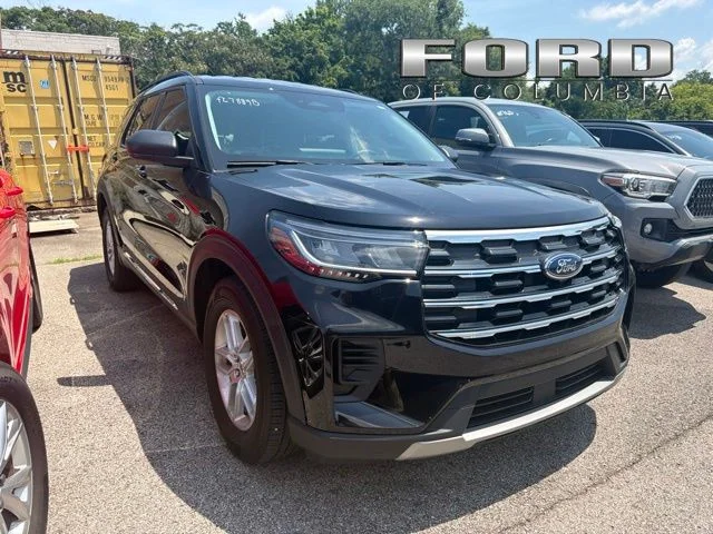 Used 2025 Black Ford Active image 1