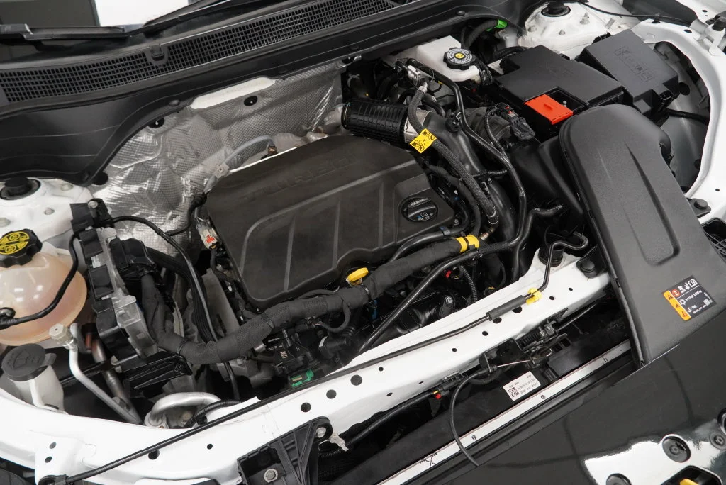 Certified Used 2024 Summit White Chevrolet ACTIV image 43