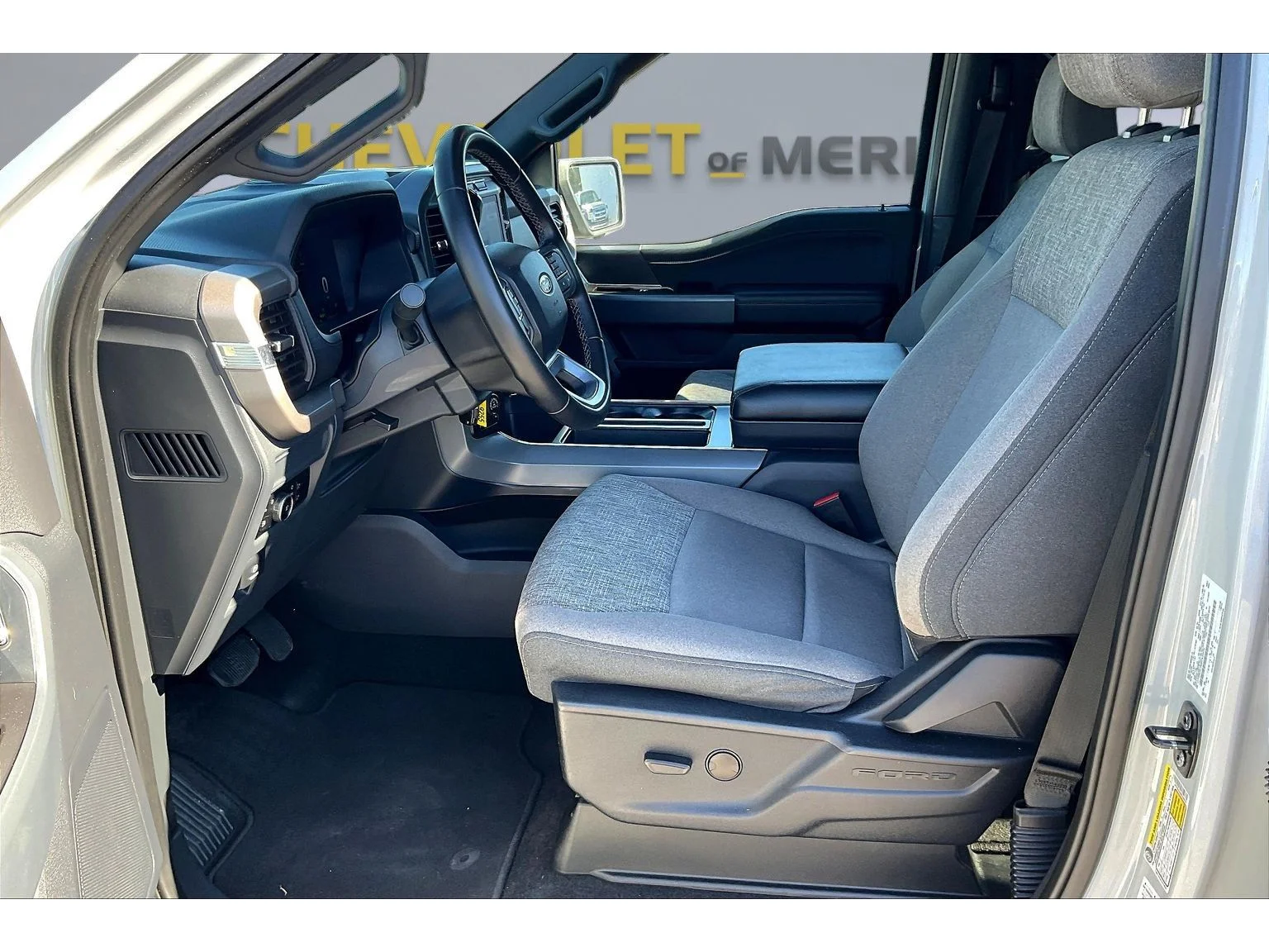 Used 2024 Gray Ford XLT image 11