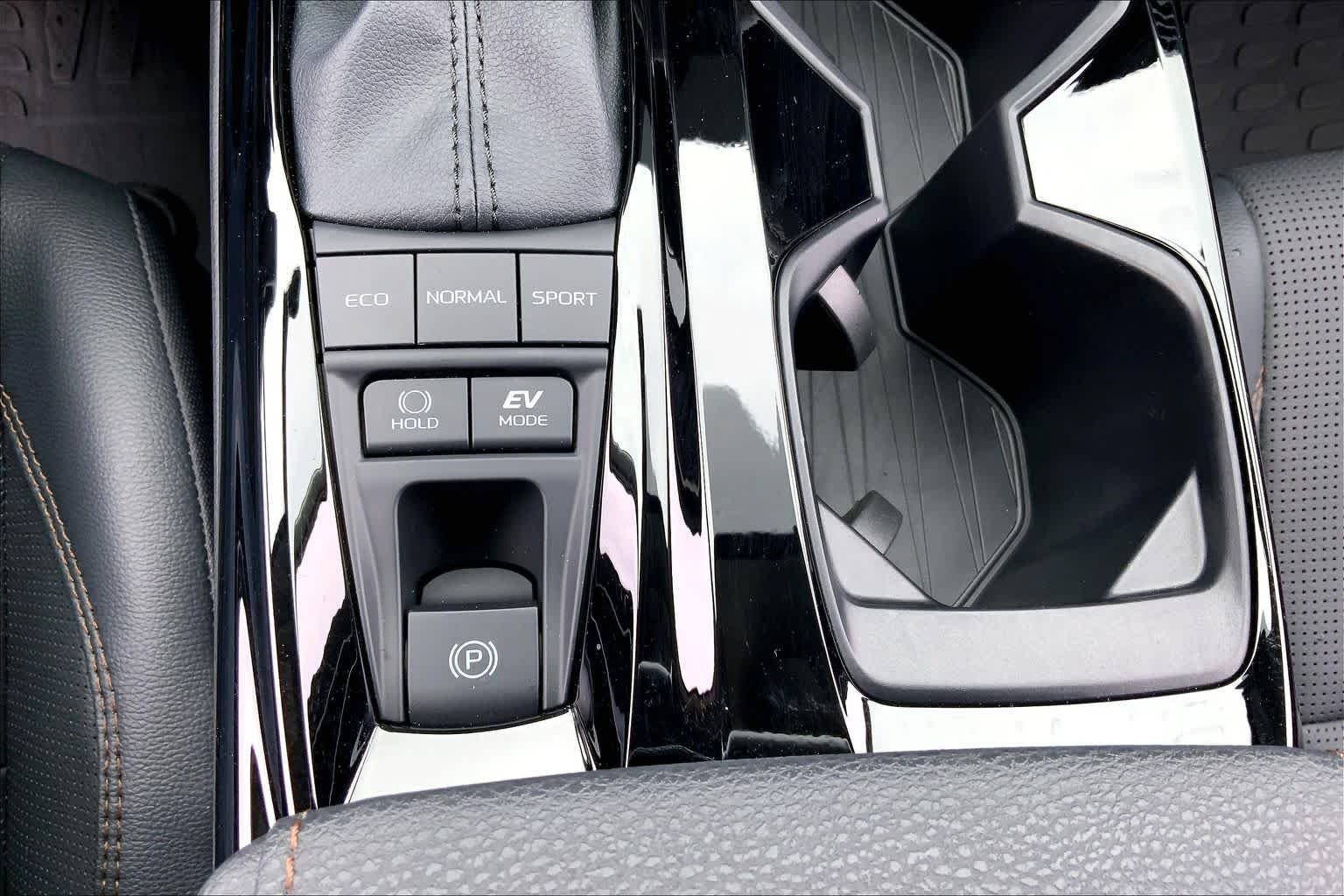 2026 Toyota Camry XLE - Photo 34
