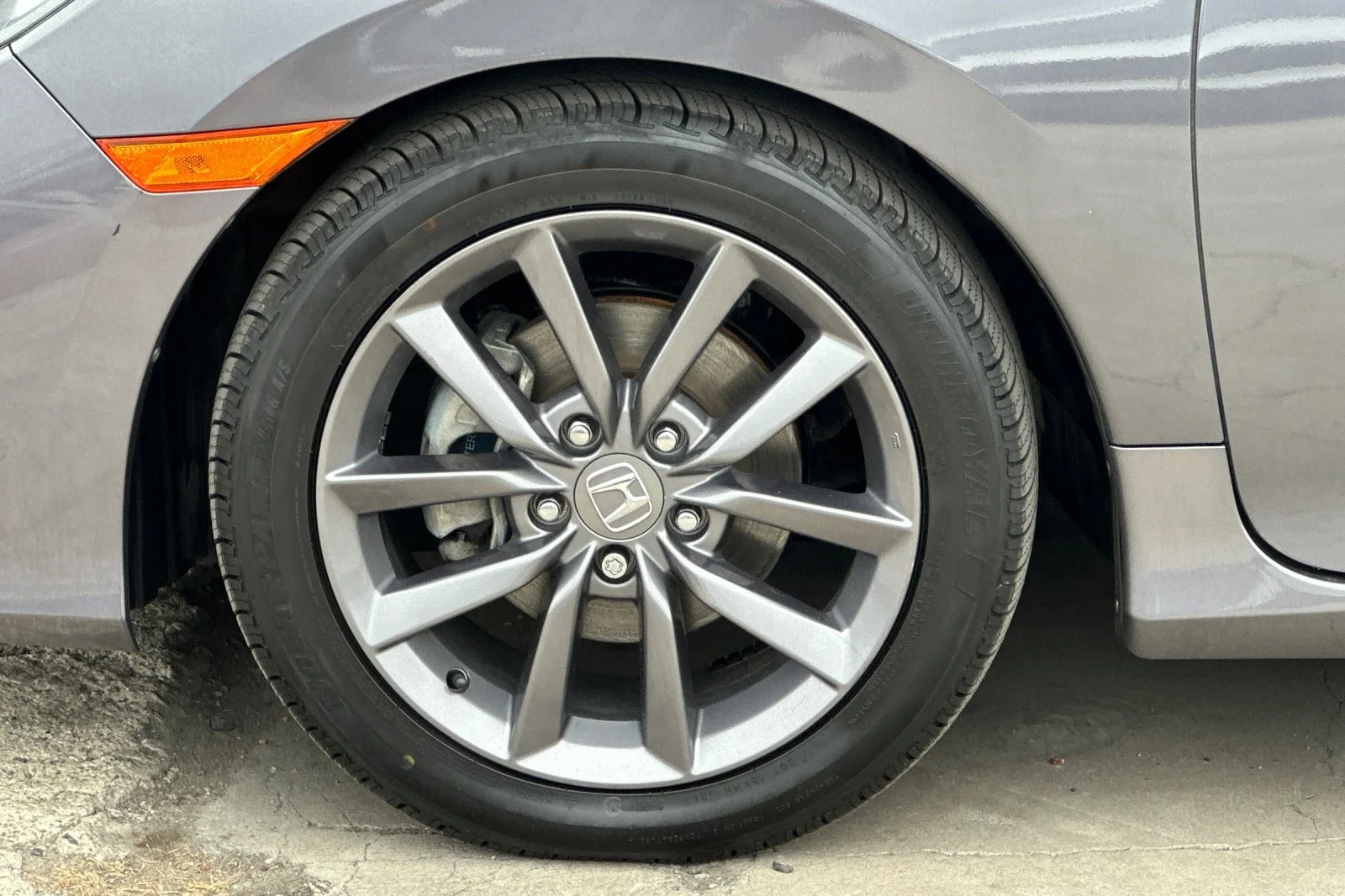 Used 2019 Modern Steel Metallic Honda EX image 27