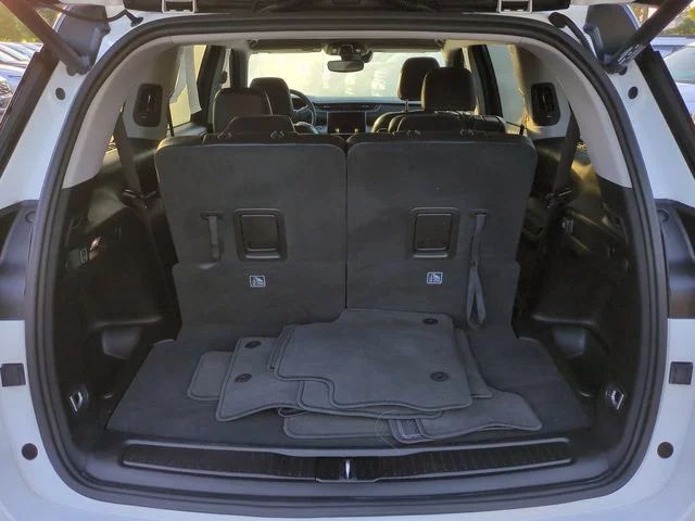 Used 2023 White Jeep Limited image 12