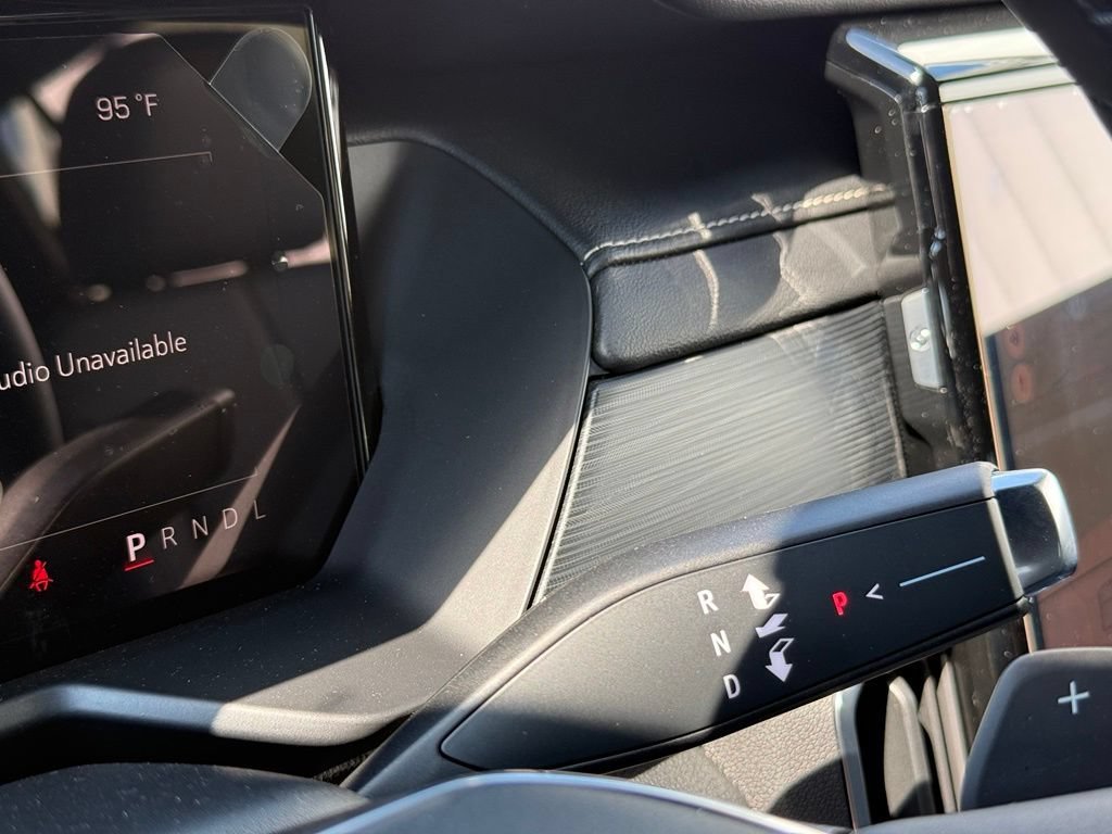 New 2026 Ebony Twilight Metallic GMC Elevation image 32