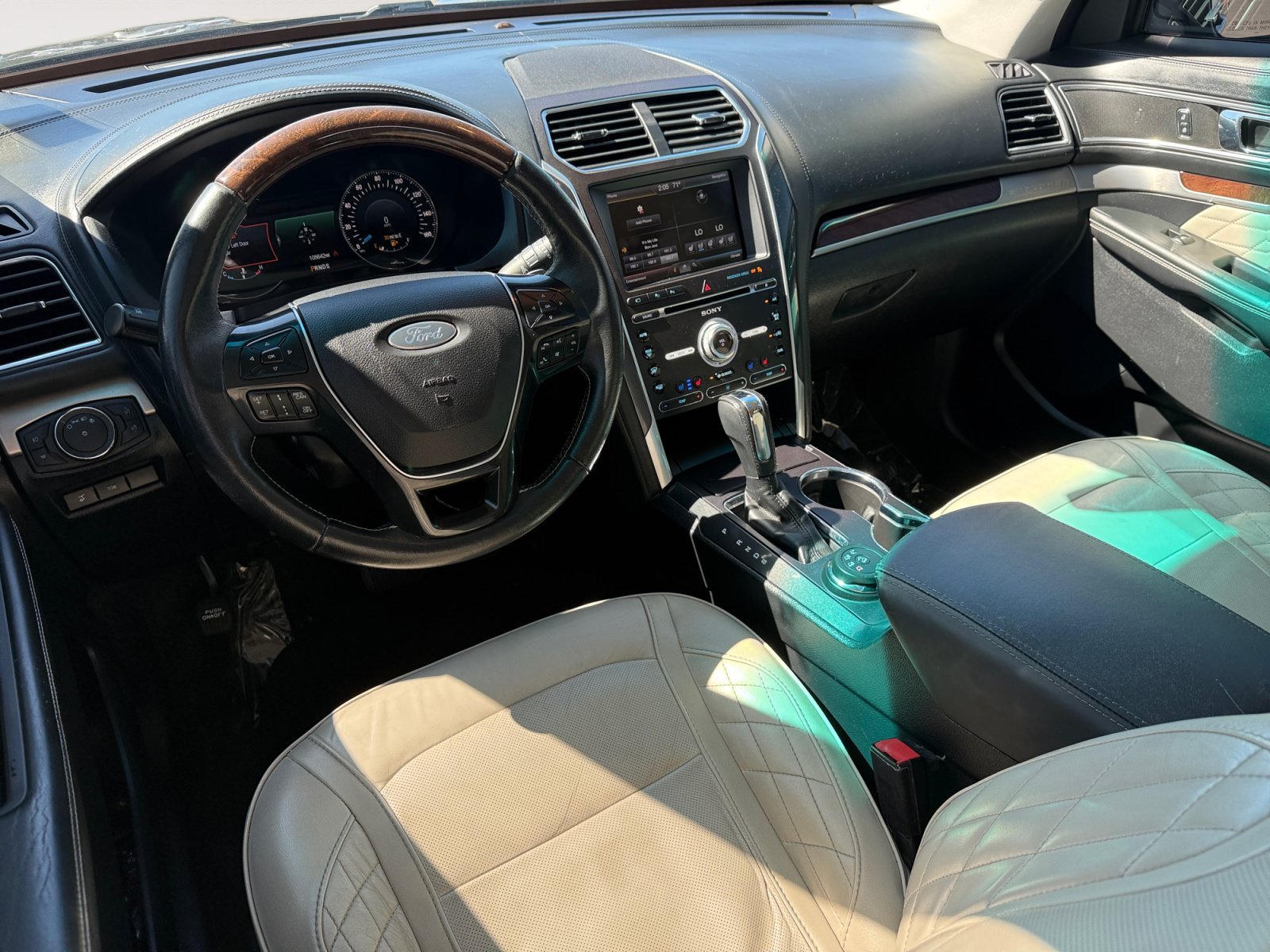 Used 2016 Shadow Black Ford Platinum image 15