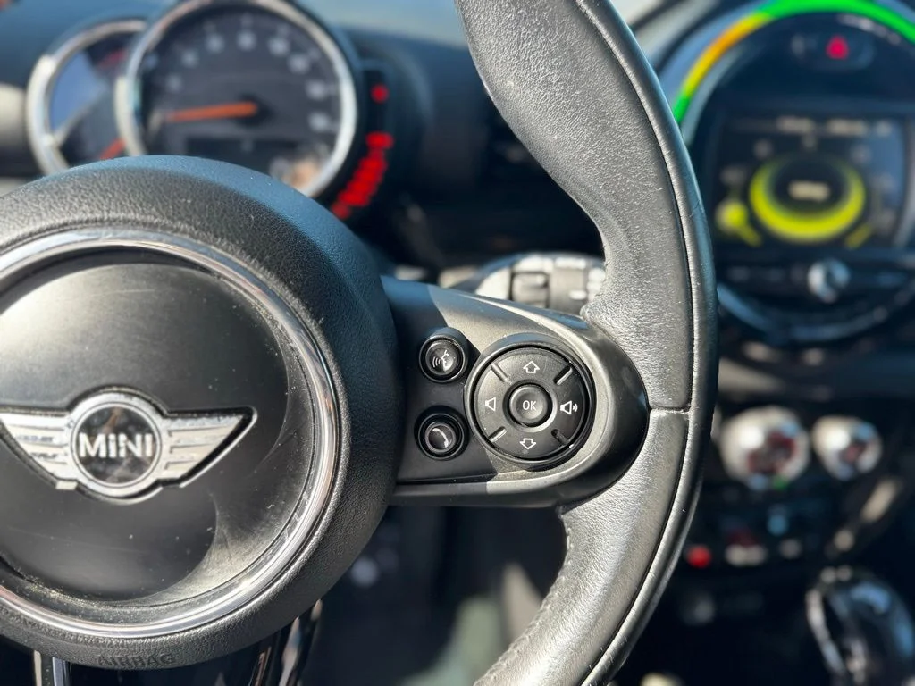 Used 2016 Gray MINI Clubman image 30