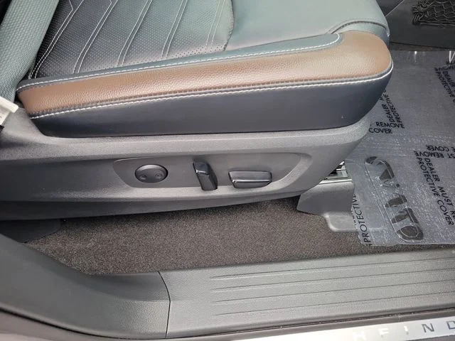 Used 2023 Gray Nissan Platinum image 37