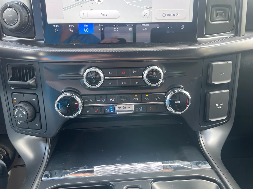 New 2026 Agate Black Metallic Ford Tremor® image 24