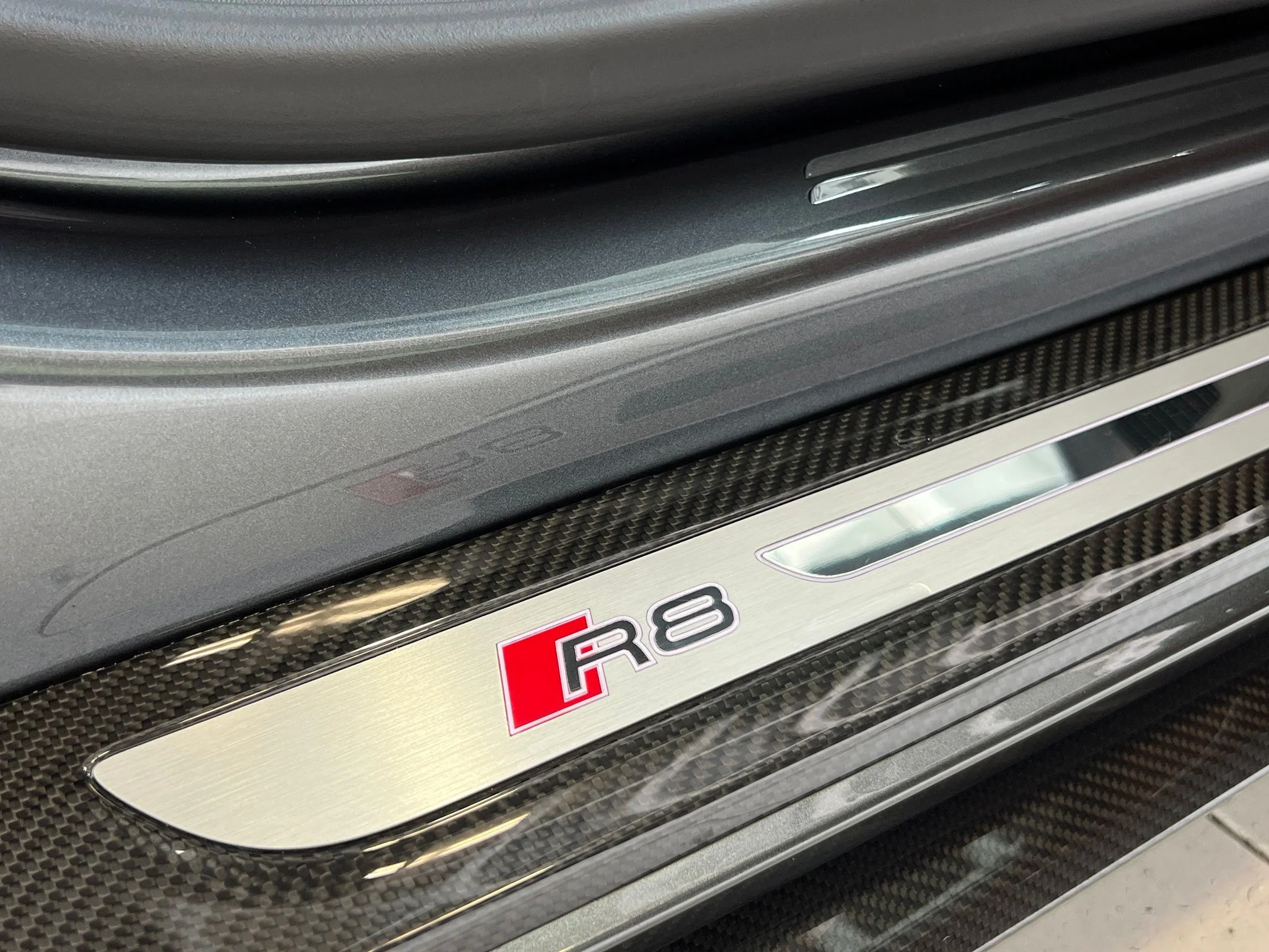 Used 2022 Gray Audi V10 performance image 31