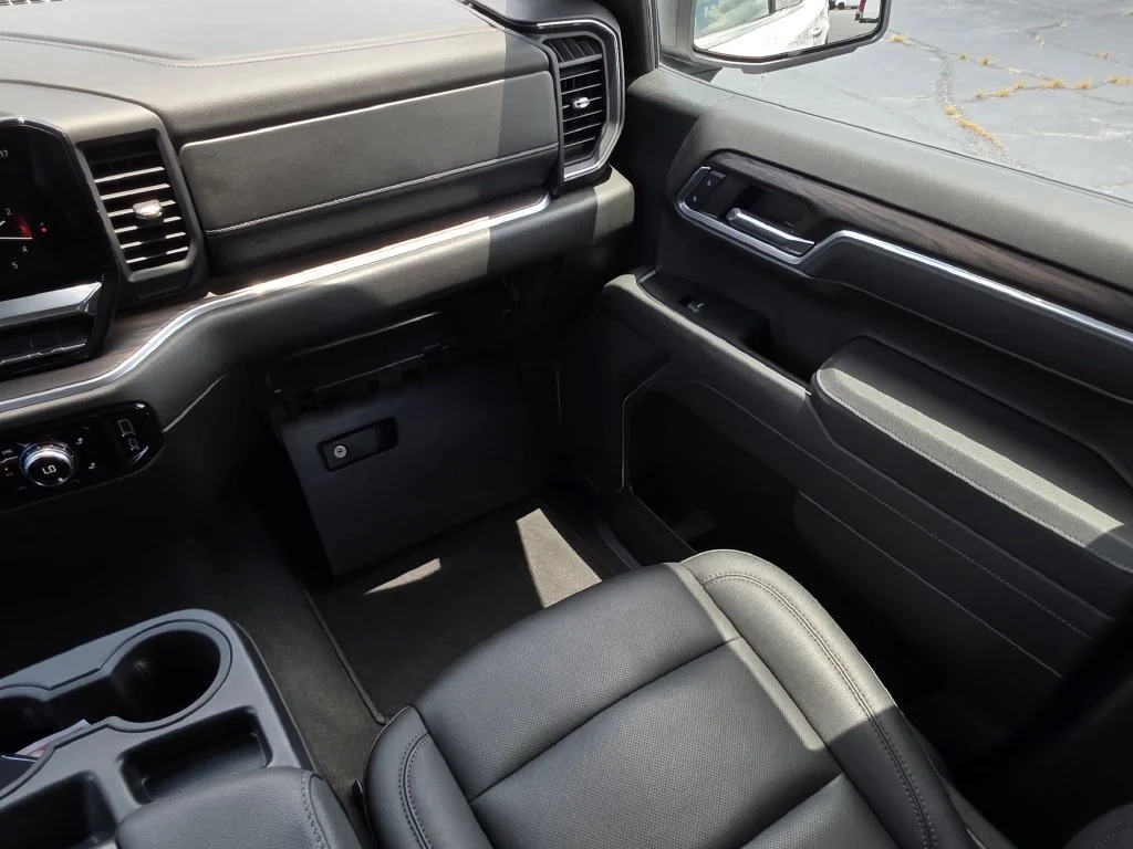 Used 2026 Summit White GMC SLT image 20