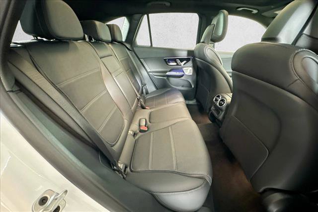 New 2026 Polar White Mercedes-Benz GLC 300 image 55
