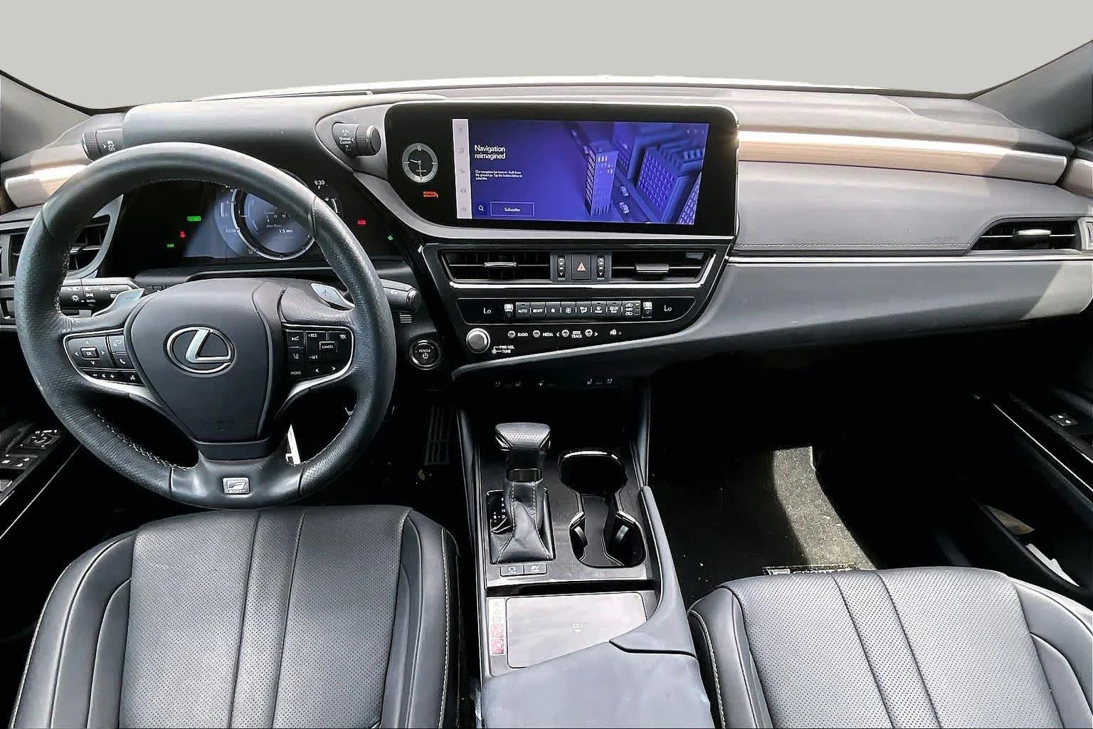 Used 2023 Iridium Lexus F SPORT Handling image 16