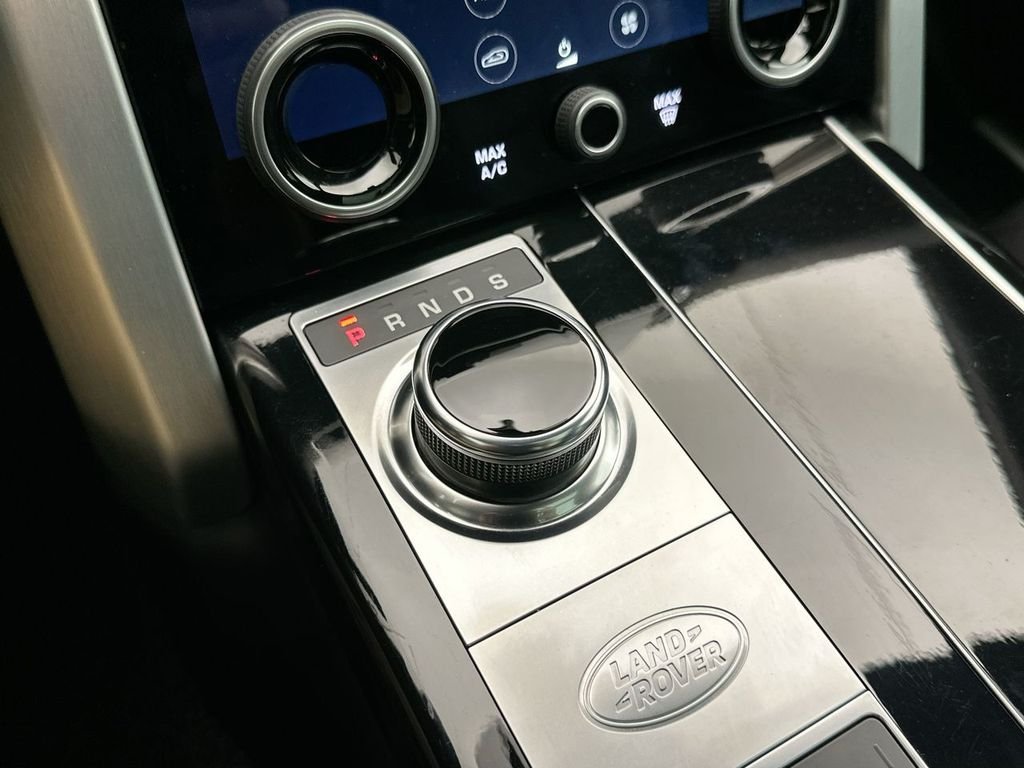 Used 2020  Land Rover HSE image 24